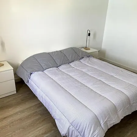 Apartment Bord De - T4 Avec Piscine